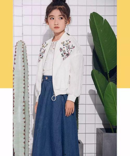 国产青色衣服好看嘛视频